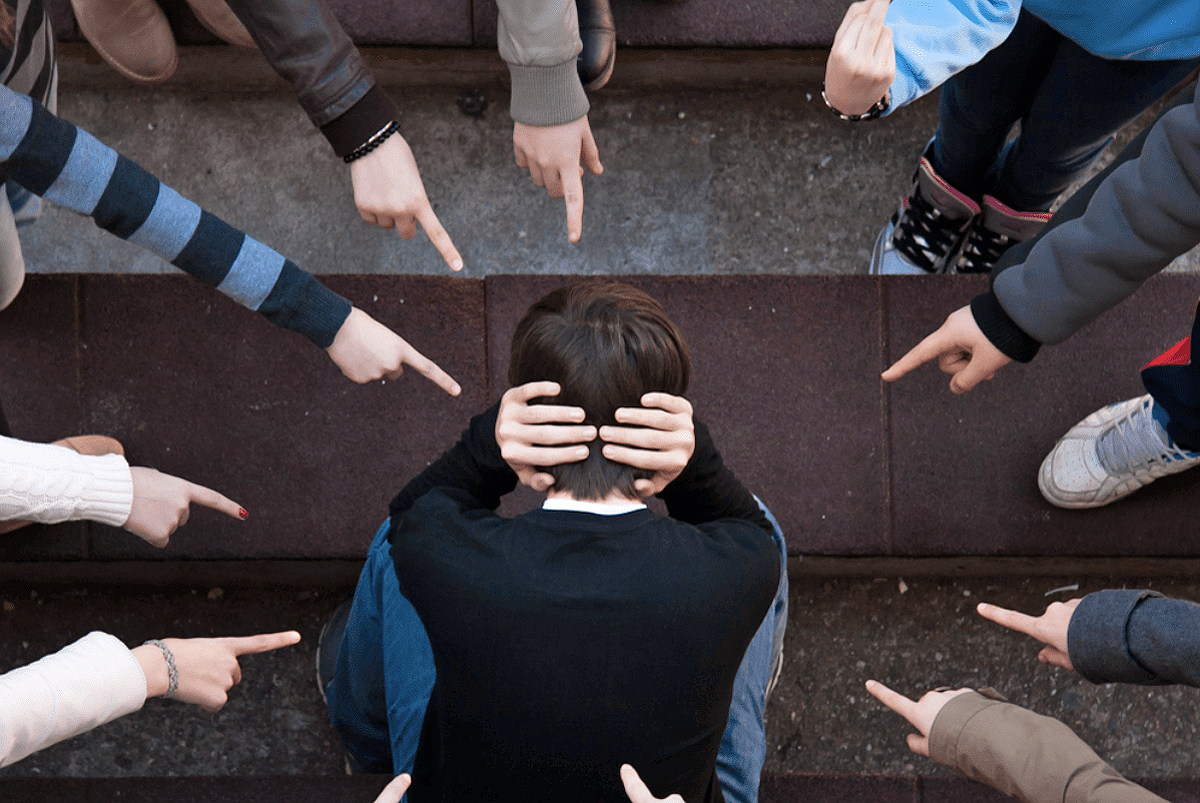 феномен белой вороны